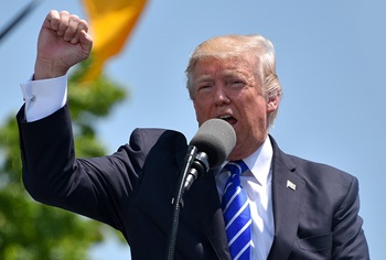 Alabama Woman Indicted After Threatening to 'Put a Bullet Through' President Trump Before Football Game