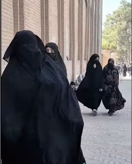 Italy Bans Burqas and Niqabs in Schools and Caps the Number of Foreign Students in Classrooms
