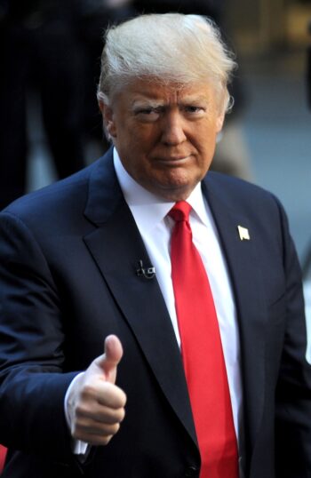 Donald Trump in attendance for Donald Trump Town Hall on the NBC Today Show, Rockefeller Plaza, New York, NY April 21, 2016. Photo By: Kristin Callahan/Everett Collection