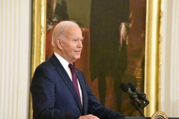 (NEW) US President Joe Biden delivers remarks at a U.S. Conference of Mayors Winter Meeting event to Mayor's across the United States at the White House in Washington, DC. January 19, 2024, Washington, DC, USA: US President Joe Biden delivers remarks at a U.S. Conference of Mayors Winter Meeting event to Mayor's across the United States at the White House. Credit: Andrey Grushinskiy/TheNews2 (Foto: Andrey Grushinskiy/Thenews2/Deposit Photos)